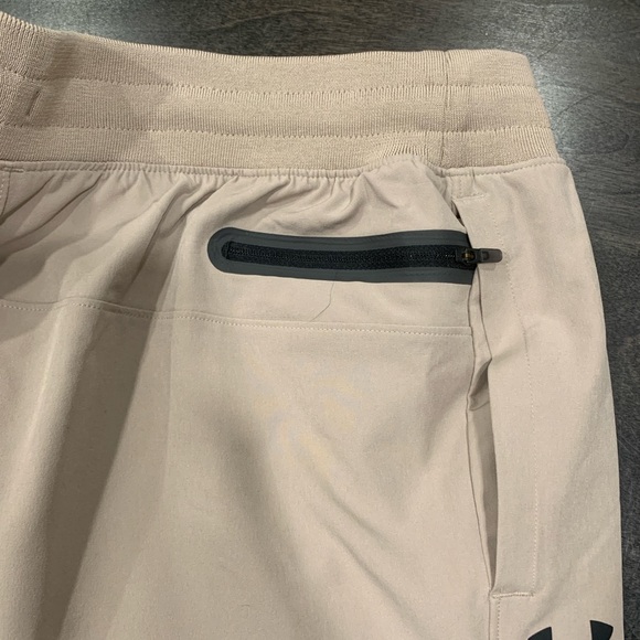Under Armour Premium Jogger in Khaki - Picture 3 of 3